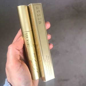 BN Stila HUGE Extreme Lash Mascara